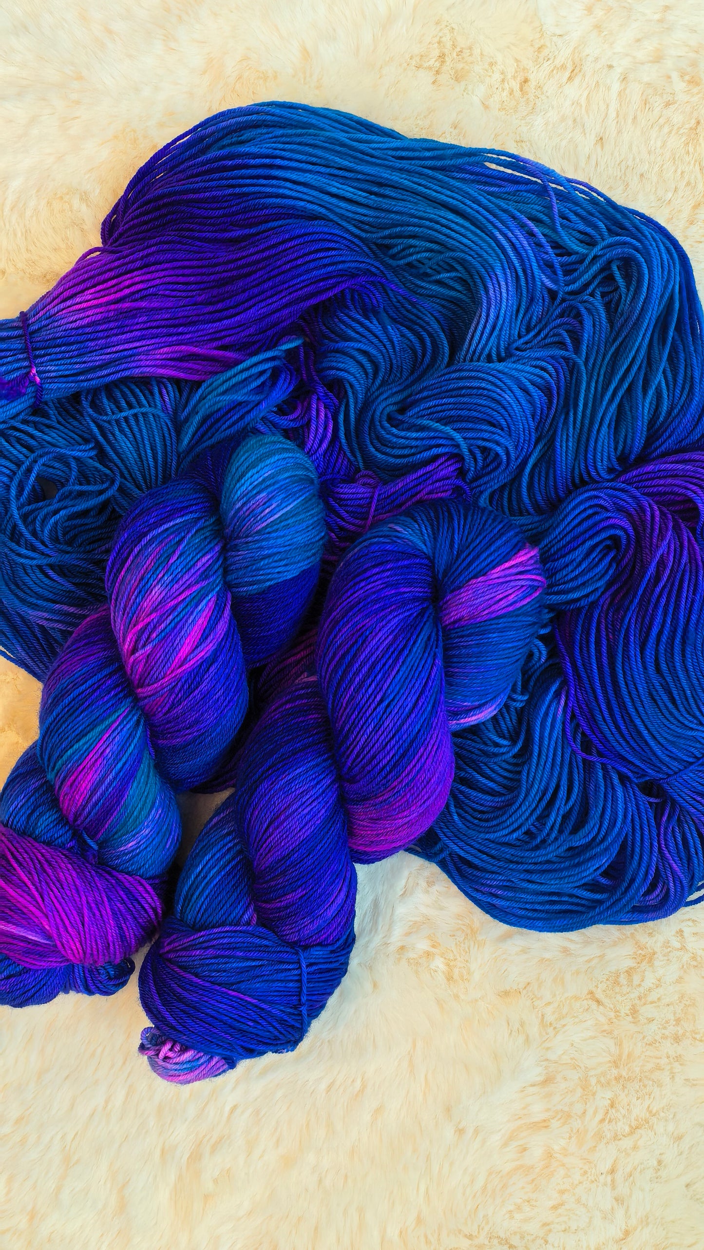 Color Riot (Glows in Black Light)